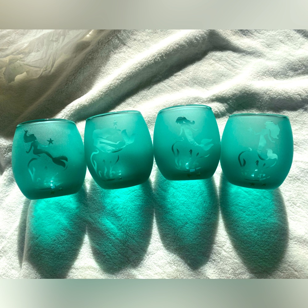 Disney Little Mermaid Ariel Stemless Wineglasses. Set of 4. In amazing condition